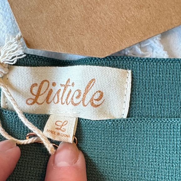 Listicle Women's Dark Green Crop Top - Picture 3 of 5